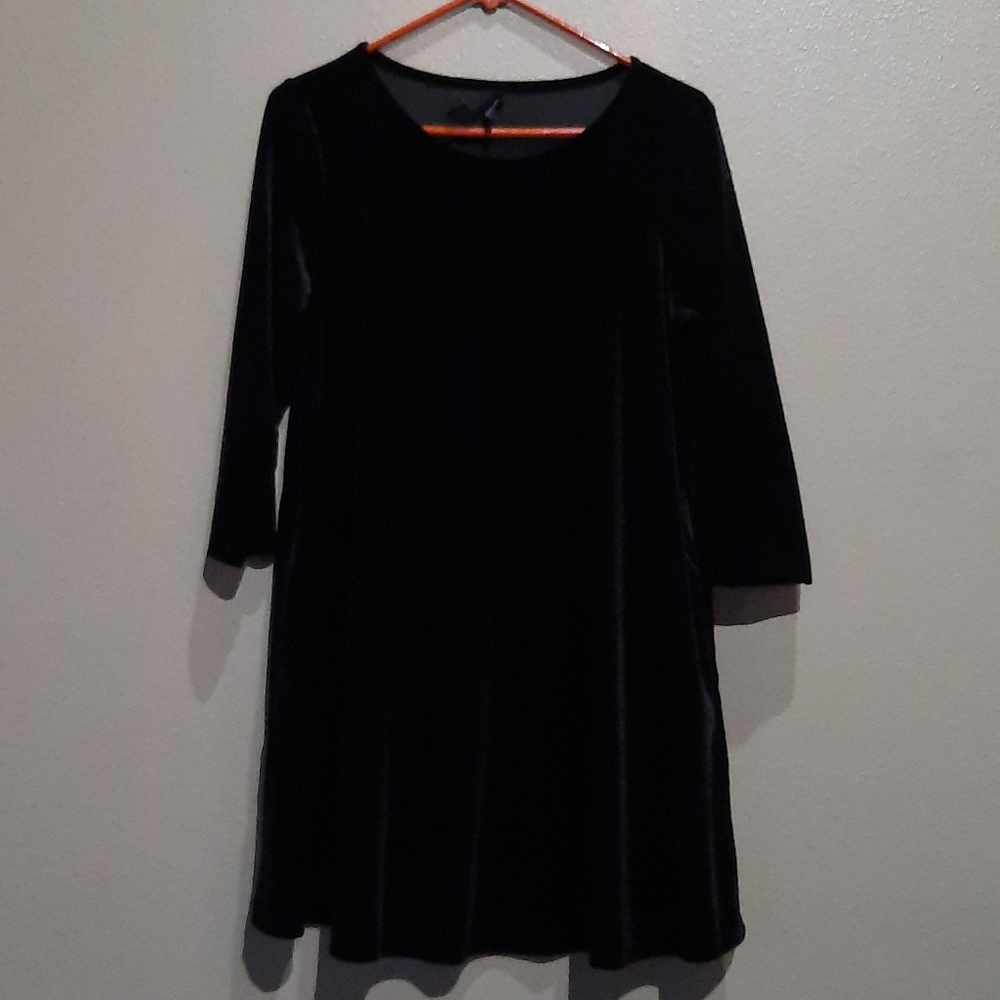 Agnes and Dora velvet tunic